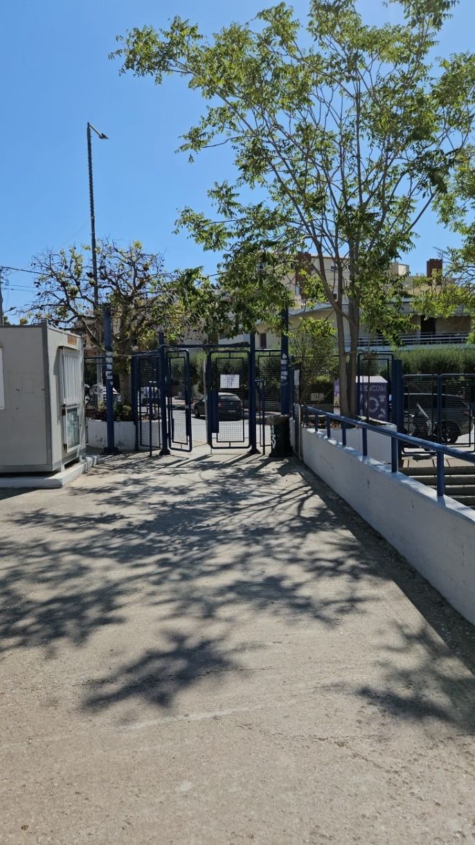 Καιρός τώρα - Γλυφάδα! Στου 16 βαθμους με ήλιο, και χωρίς άνεμο